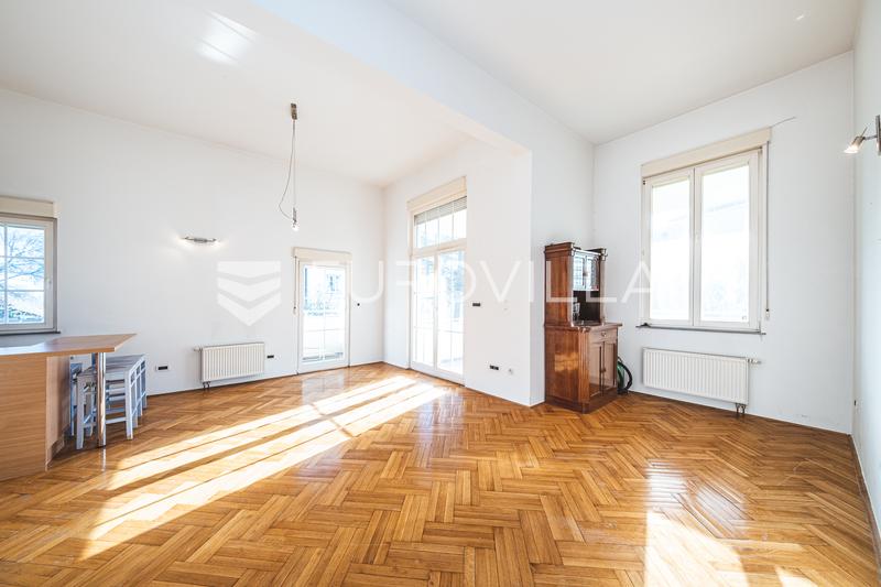 Zagreb, Gračanska, semi-furnished three-bedroom apartment with terrace 70 m²