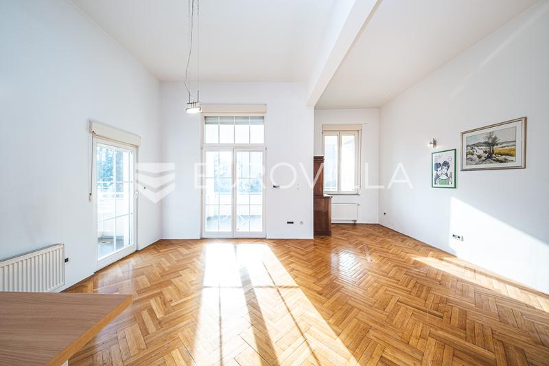 Zagreb, Gračanska, semi-furnished three-bedroom apartment with terrace 70 m²