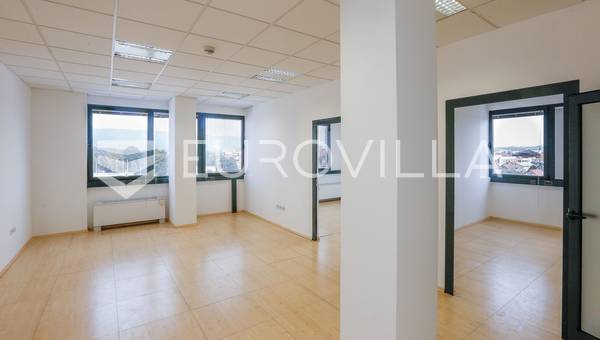 Zagreb, Dubrava, funkcionalan poslovni prostor uredske namjene 225 m² na 1. katu poslovne zgrade