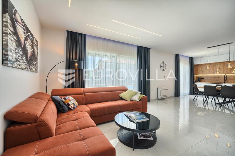 Kastel Novi, neu gebaute Villa zur Langzeitmiete - 8