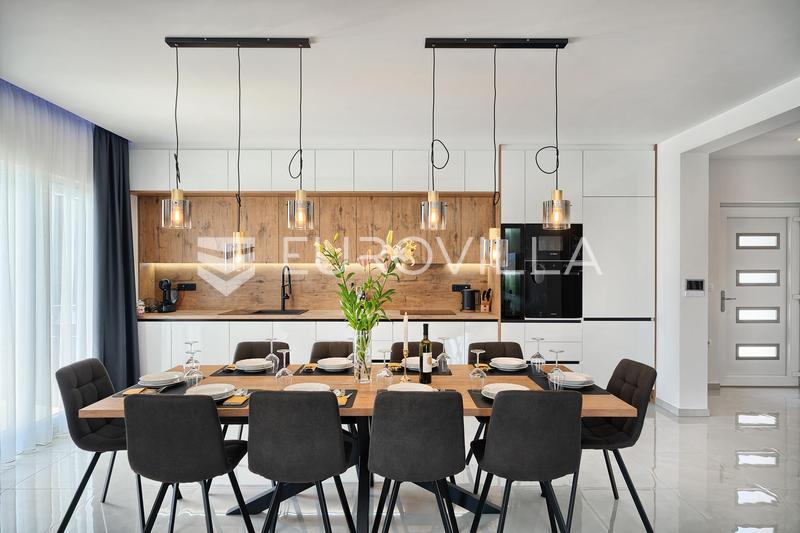 Kastel Novi, neu gebaute Villa zur Langzeitmiete - 2