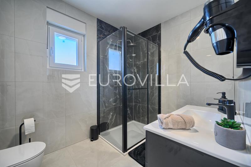 Kastel Novi, neu gebaute Villa zur Langzeitmiete - 23