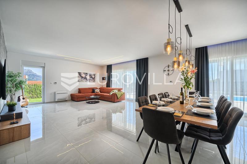 Kastel Novi, neu gebaute Villa zur Langzeitmiete - 10