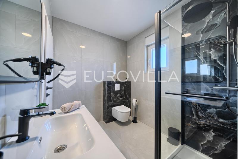 Kastel Novi, neu gebaute Villa zur Langzeitmiete - 24