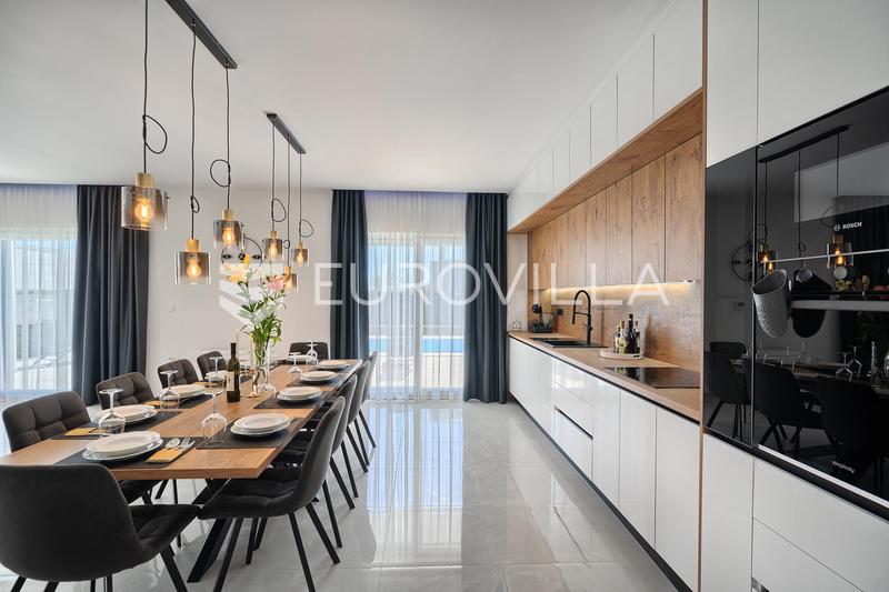 Kastel Novi, neu gebaute Villa zur Langzeitmiete - 3
