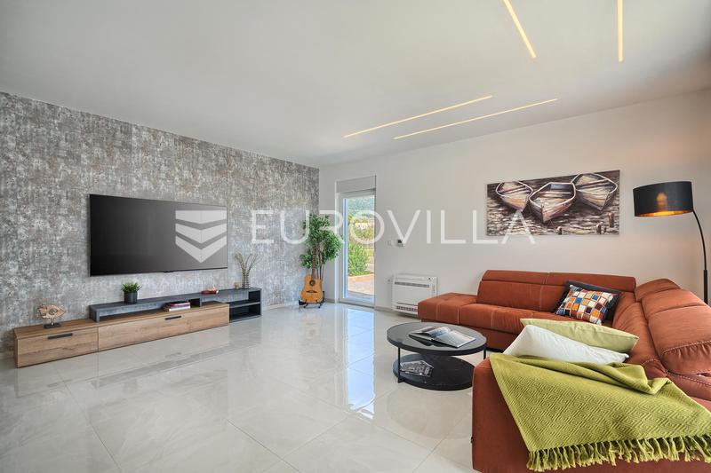 Kastel Novi, neu gebaute Villa zur Langzeitmiete - 6