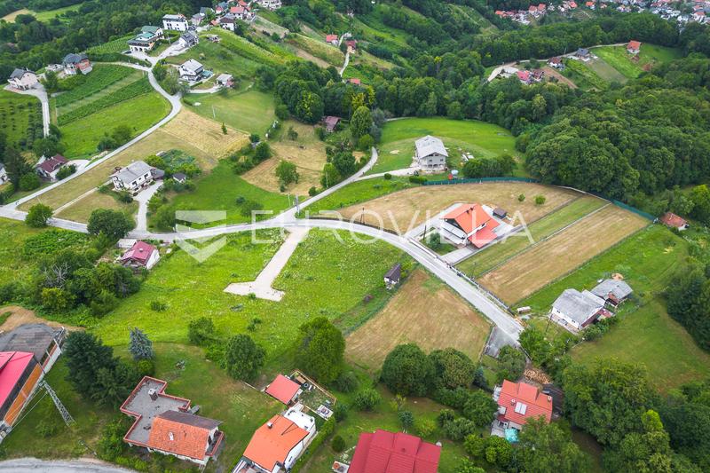 Samobor, Vrhovčak, građevinsko zemljište 829 m² na odličnoj lokaciji - 11