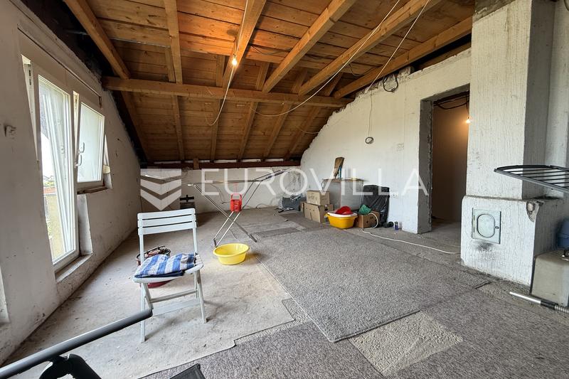 Darda, casa familiar com garagem e grande quintal, 124 m² - 21