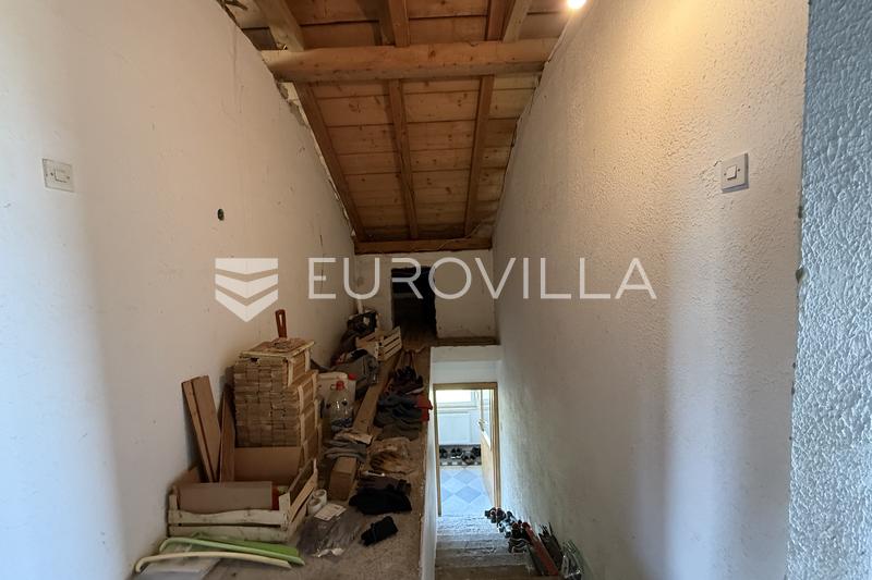 Darda, casa familiar com garagem e grande quintal, 124 m² - 19