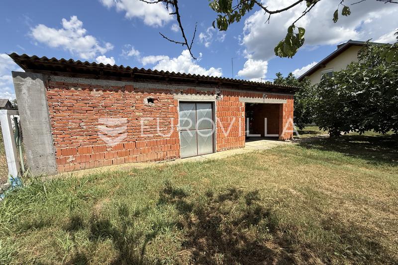 Darda, casa familiar com garagem e grande quintal, 124 m² - 12