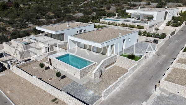 Primošten, medencés villa tengerre néző kilátással, 261,45 m²