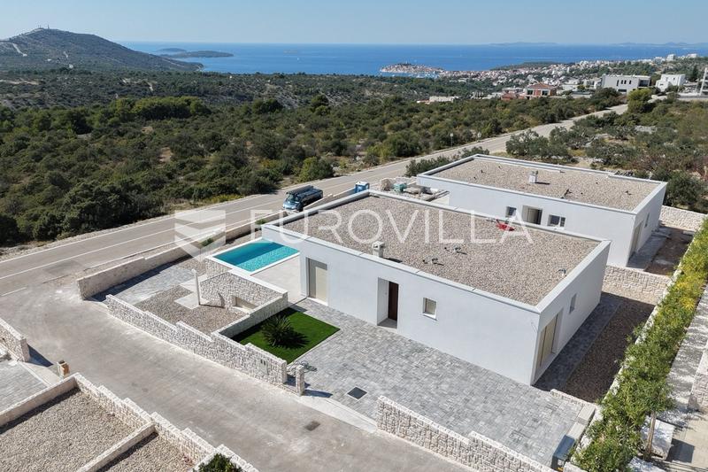 Primošten, medencés villa tengerre néző kilátással, 261,45 m² - 5