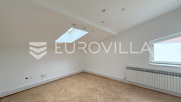 Zagreb, Nedre Stan, kontorslokal 93 m²