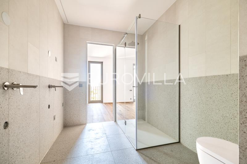 Zagreb, Trg Franje Tuđmana, prekrasan četverosoban penthouse 182 m², GARAŽA 50 m² - 9