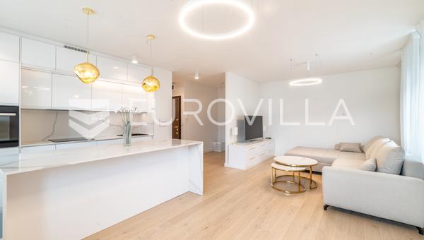 Zagreb, Vrbani, luxurious two-bedroom apartment in a great location, 60 m2