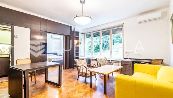 Zagreb, Centrum, Ribnjak, möblerad enrumslägenhet om 37 m²