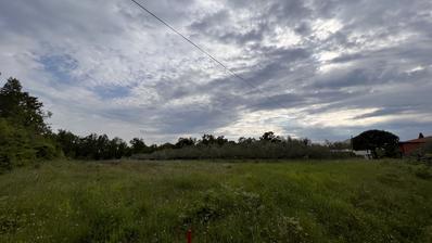 Istra, Juricani, građevinsko zemljište 860m2, okolica Umaga