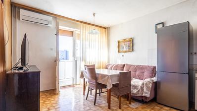 Split, Blatine, 68 m²'lik konforlu iki yatak odalı daire