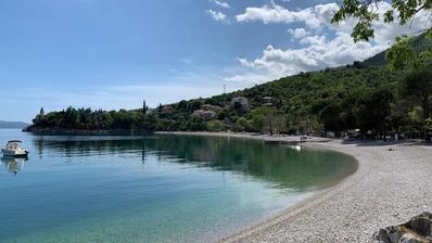 Medveja, stan 110 m² sa velikim građeviskim terenom od 2300 m²