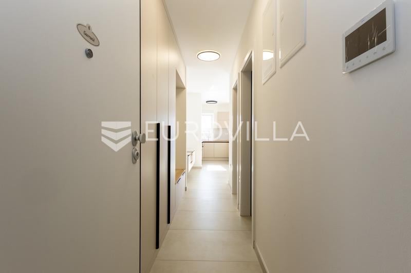 Slavonski Brod, Centre-ville - Appartement moderne neuf à louer avec garage - 11
