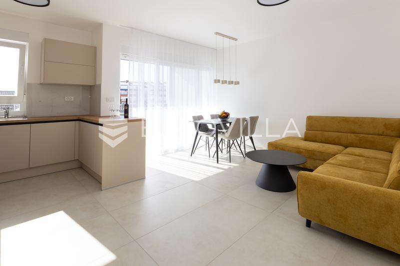 Slavonski Brod, Centre-ville - Appartement moderne neuf à louer avec garage - 1
