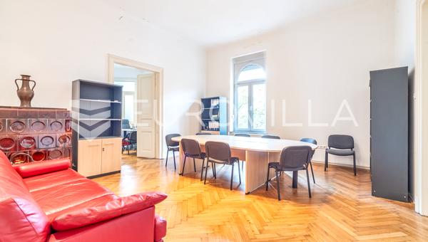 Zagreb, Centrum, Gundulićeva, herskabslejlighed på 133 m² med tilhørende loftsetage på 80 m²