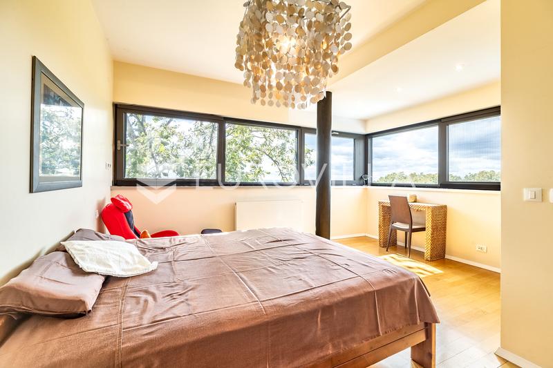 Zagreb, Gornja Dubrava, prekrasna vila s bazenom površine 360 m² - 13
