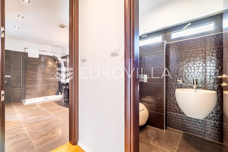 Zagreb, Gornja Dubrava, prekrasna vila s bazenom površine 360 m² - 17