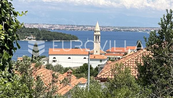Otok Ugljan, Kali, lijepa kuća s pogledom na more