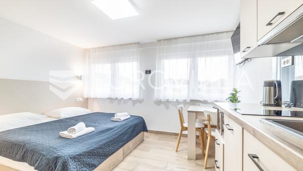 Zagreb, Deželićeva, veliki stan s 5 stambenih jedinica, 121 m²