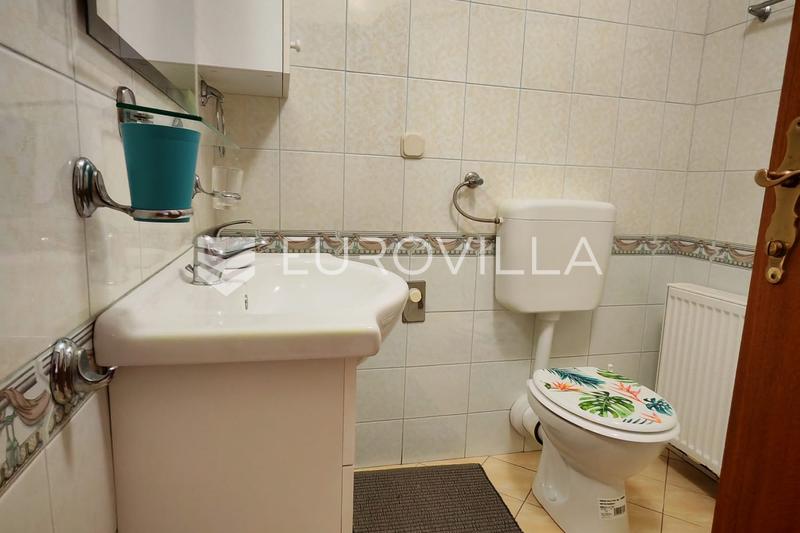 Virovitica, centar, stambeno poslovna kuća s 8 stambenih jedinica - 11
