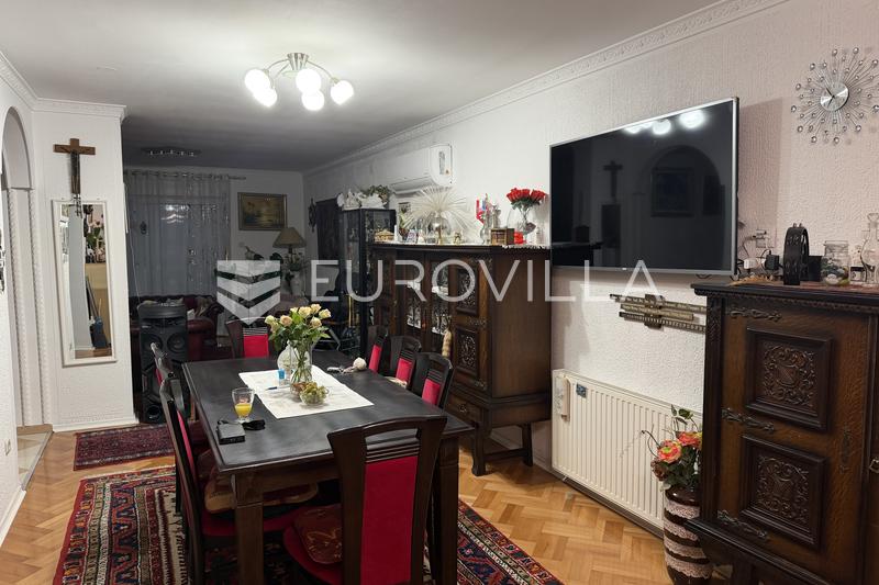 Virovitica, centar, stambeno poslovna kuća s 8 stambenih jedinica - 7