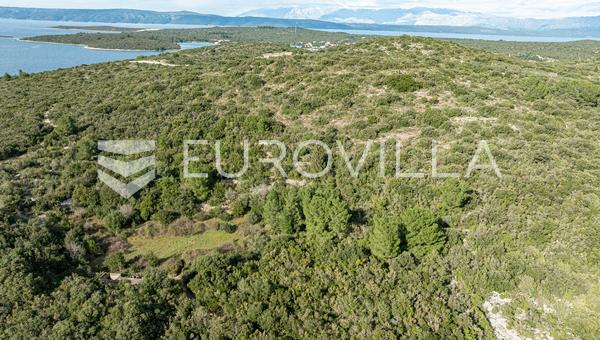 Pelješac, Nakovanj, poljoprivredno zemljište površine 7 686 m²
