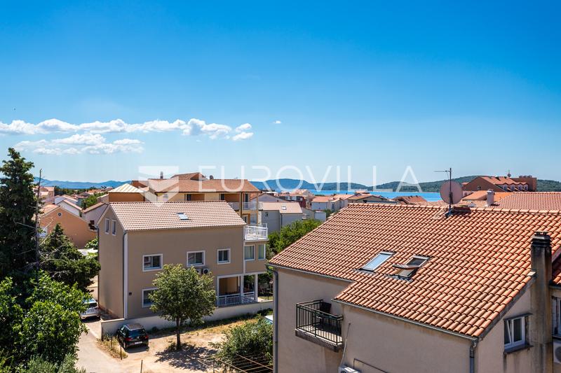 Vodice, przestronny penthouse z tarasem na dachu, 168,79 m² - 18