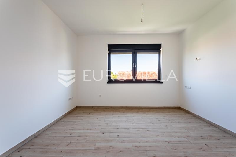 Vodice, przestronny penthouse z tarasem na dachu, 168,79 m² - 6