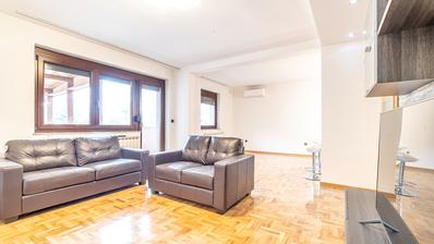 Zagreb, Vrbik, trosoban stan za najam 90 m² vanjsko parkirno mjesto