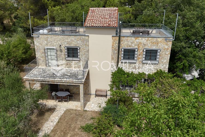 Medulin, kuća s bazenom, dvije krovne terase i panoramskim pogledom na more - 23