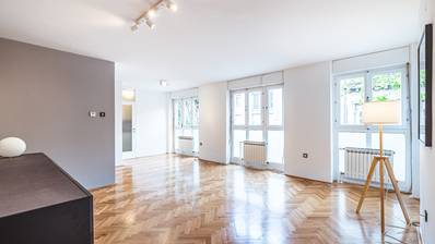Záhřeb, Ilica, jednopokojový byt s parkováním o rozloze 42,26 m² v blízkosti Britanski trg.