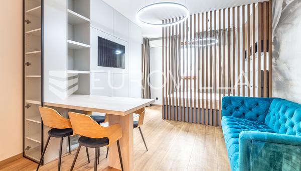 Zagreb, Rapska'da yer alan, modern mobilyalarla döşenmiş, otoparklı ve 48 m² büyüklüğünde tek yatak odalı daire