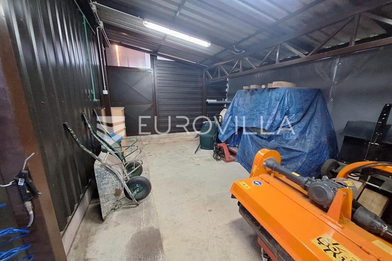 Netretic, Jarce Polje, dům 250 m², 150 m k řece Dobra - 17