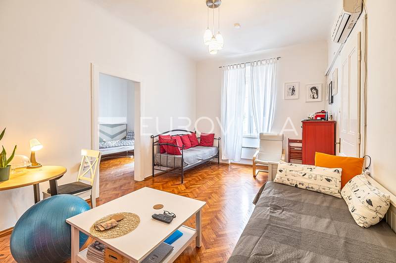 Zagabria, Città Bassa, Piazza Franjo Tuđman, edificio residenziale e commerciale con cortile 514 m² - 8