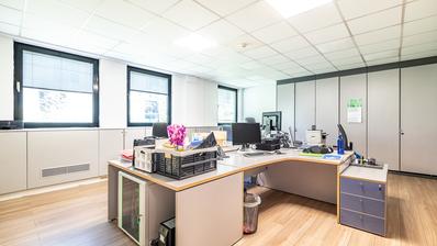 Záhřeb, Radnicka, obchodní zóna, kancelářské prostory 44 m²