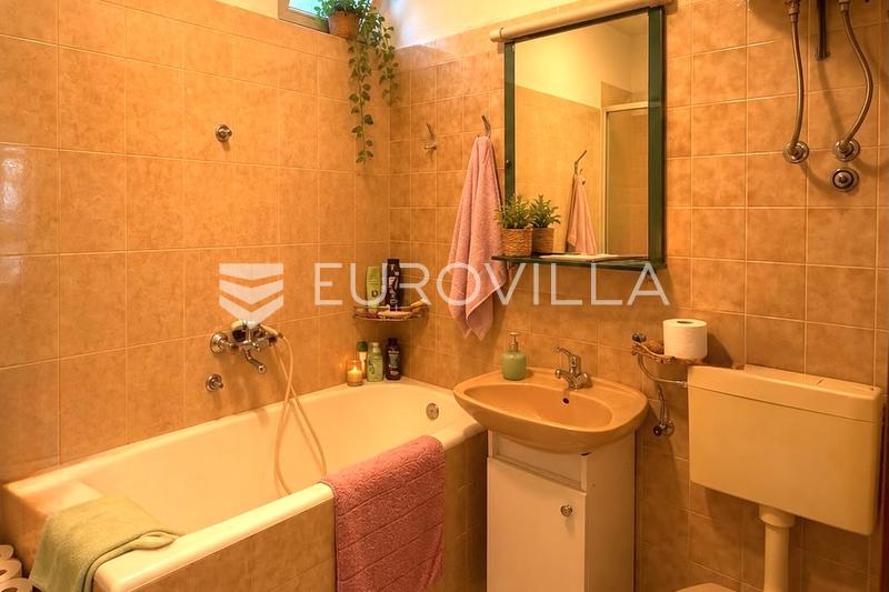 Makarska-Veliko Brdo casa con due appartamenti separati, garage e splendida vista mare - 10