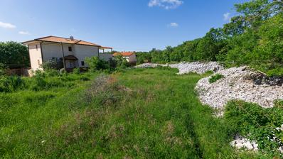 Island of Krk, Gostinjac, registered traditional stone house and 3 building plots 950 m²