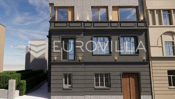 Britanski plads, luksuriøs nybygning, fireværelses lejlighed med stor terrasse og to garager