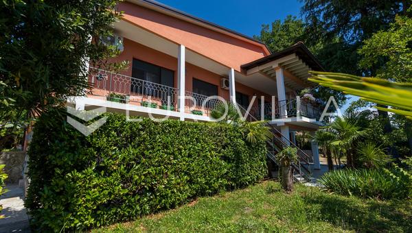 Lovran, detached house on a spacious plot, 200 m from the beach