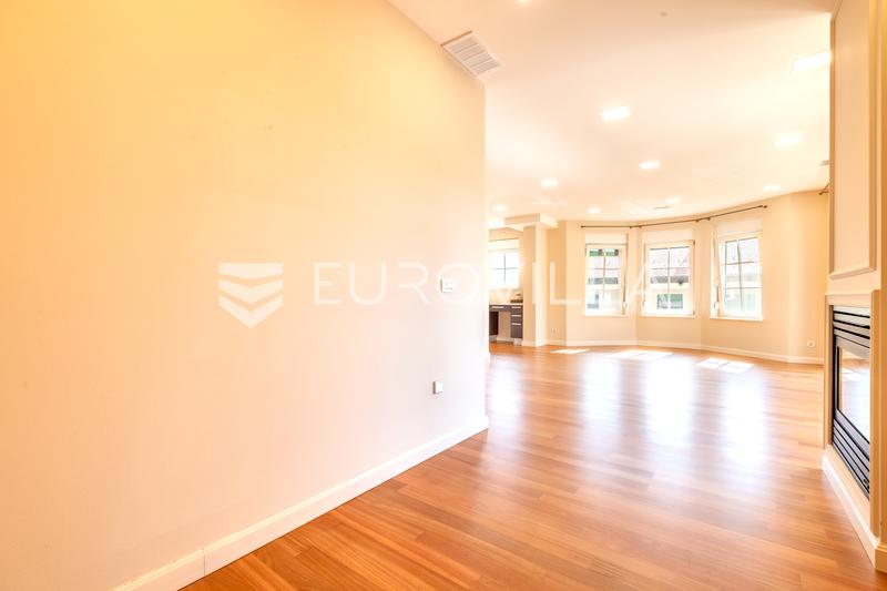 Záhřeb, Remete, třípokojový penthouse se dvěma parkovacími místy - 6