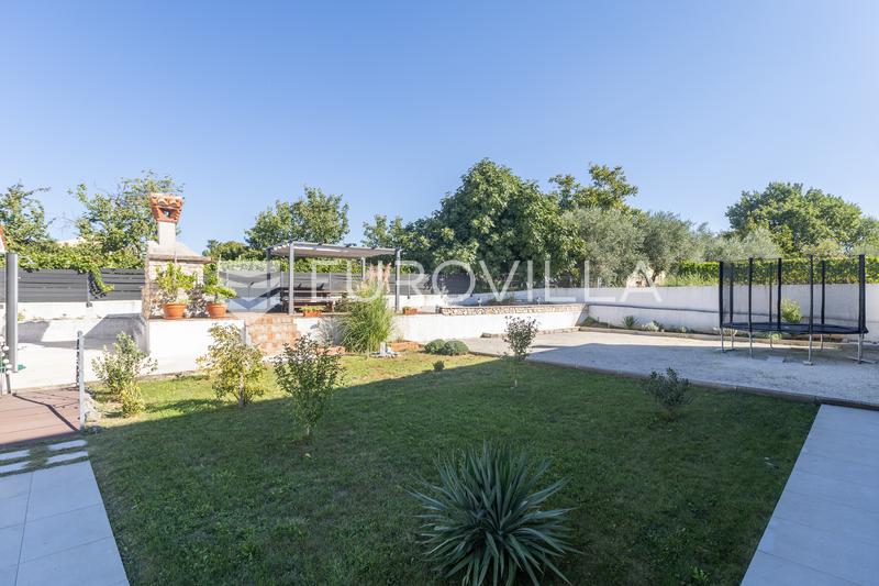 Istria, Svetvinčenat - Odnowiony kamienny dom z basenem i przestronnym terenem - 46