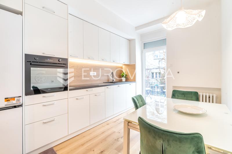 Zagreb, Centar, novouređen trosoban stan, 74 m2