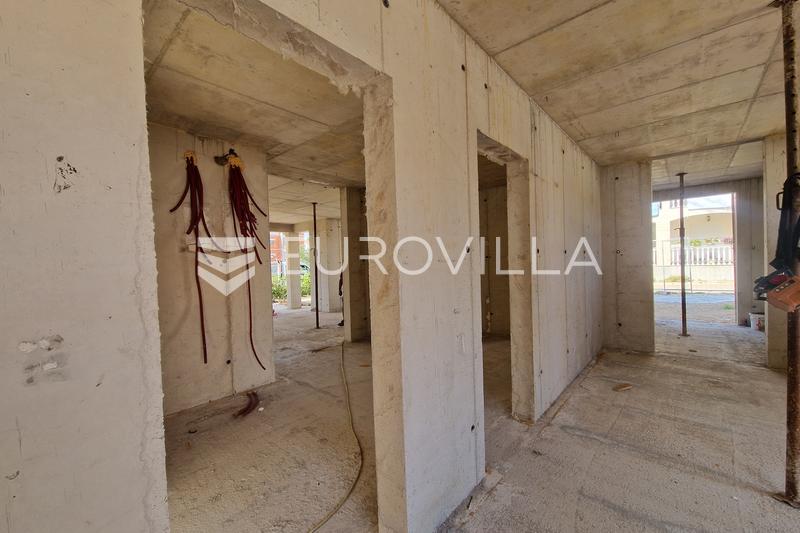Vir - Földszinti apartman medencével és 3 hálószobával, mindössze 100 m-re a strandtól - 6